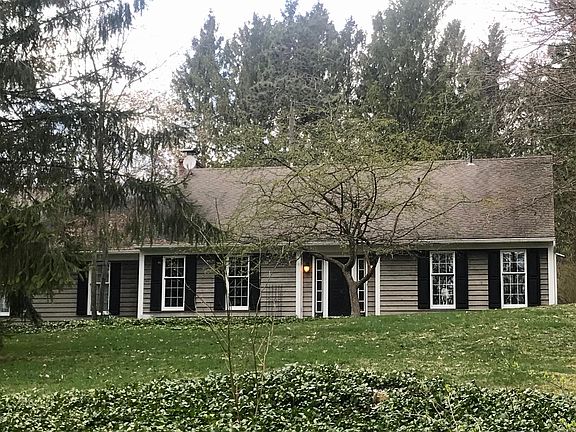 3rd image of 8383 Bailey Dr SE