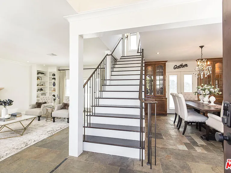 17108 Oak View Dr — Photo 3