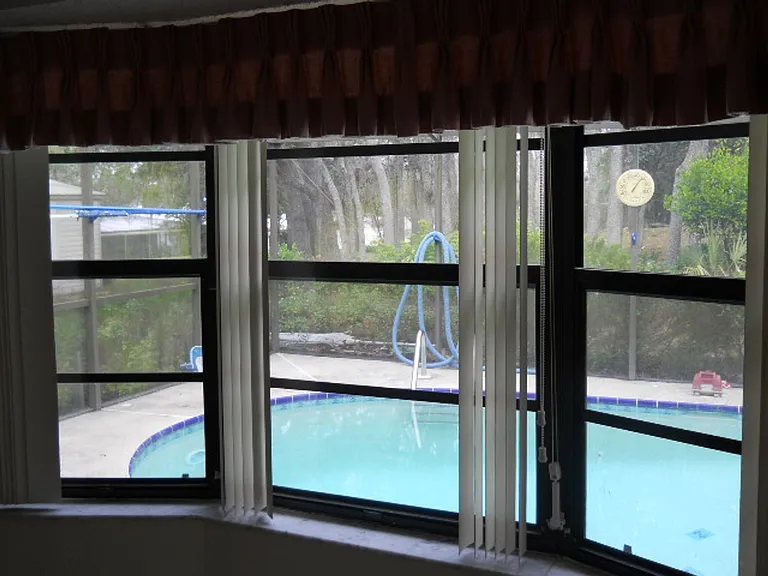 6247 Spring Hill Dr — Photo 10
