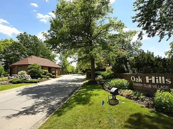 13259 S Country Club Ct APT 2A, Palos Heights, IL 60463