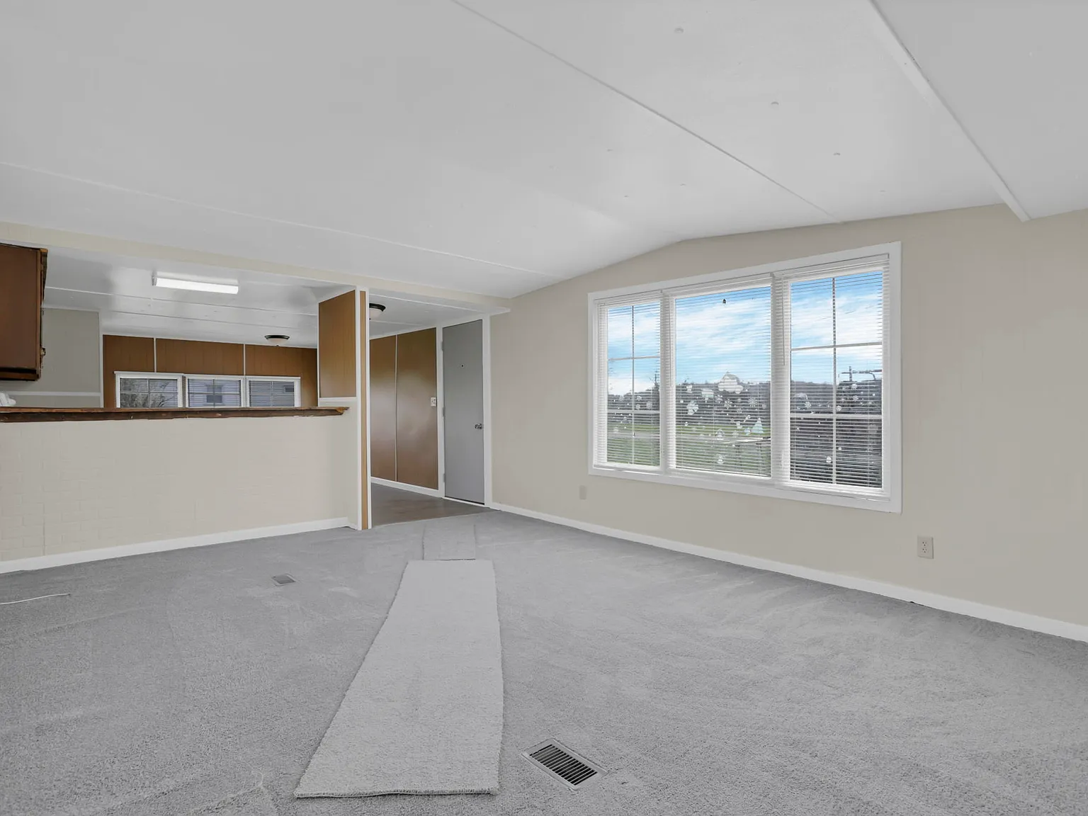 624 Summitt St — Photo 4