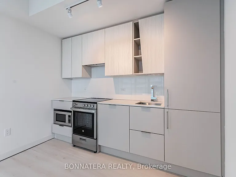 3900 Confederation Pkwy #3904 — Photo 12