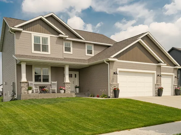 2467 Phoenix Rd SW, Rochester, MN 55902