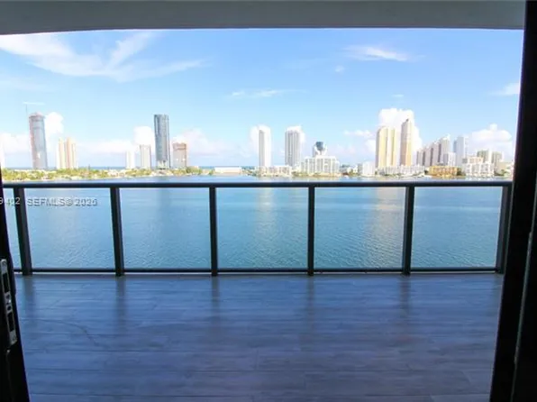 5000 Island Estates Dr, Aventura, FL