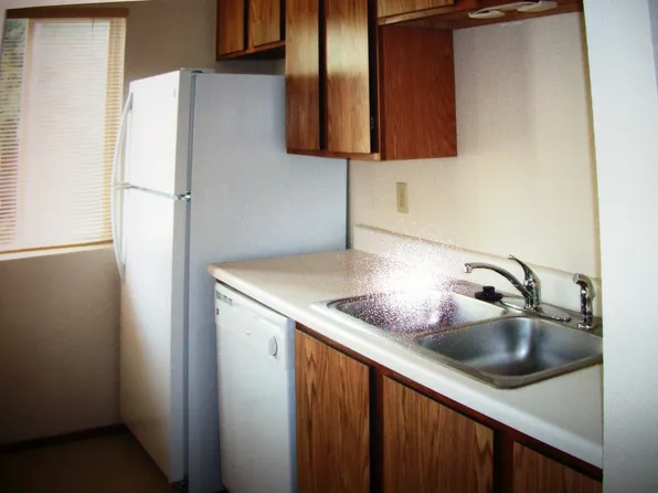 19851 25th Ave NE APT 206, Shoreline, WA 98155