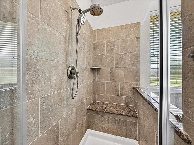19202 Presa Canyon Dr — Photo 24