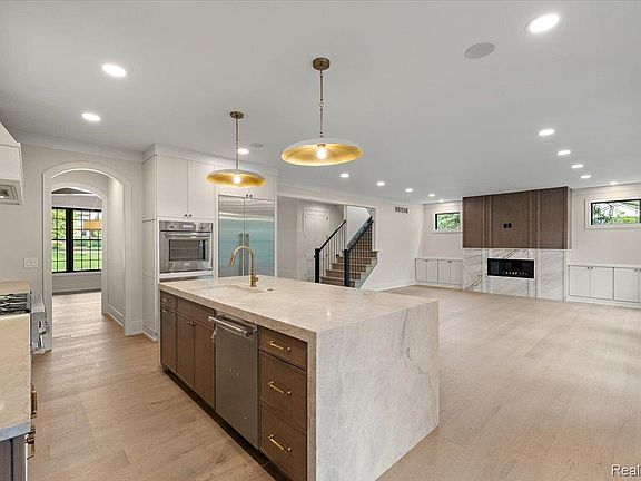 4th image of 4340 Charing Way