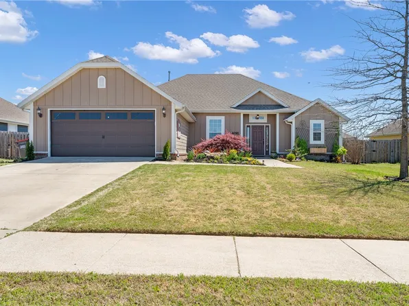 4091 Ridgeton St, Springdale, AR 72764