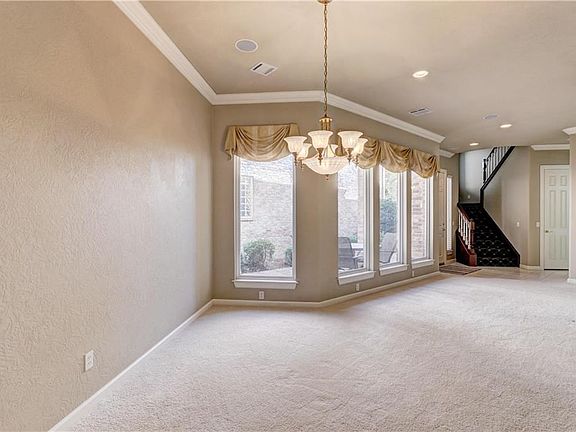 3rd image of 1409 SW 105th Ter