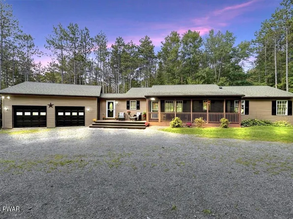 140 Rita Dr, Newfoundland, PA 18445