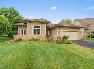 5105 Doral Ct, Ann Arbor, MI 48108