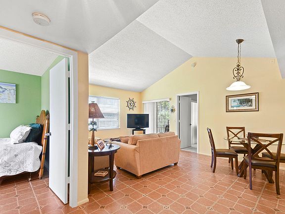 5th image of 1672 SE Green Acres Cir APT B203