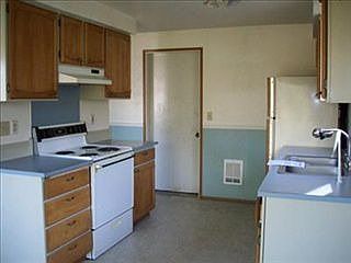 2nd image of 412 W Pine St