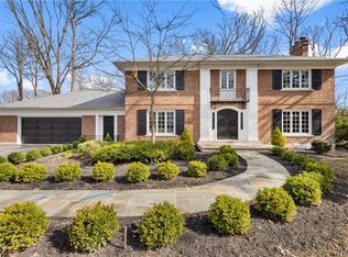 5065 Woodland Dr, Lewiston, NY 14092