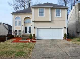 8703 Chelmer Ln, Louisville, KY 40220