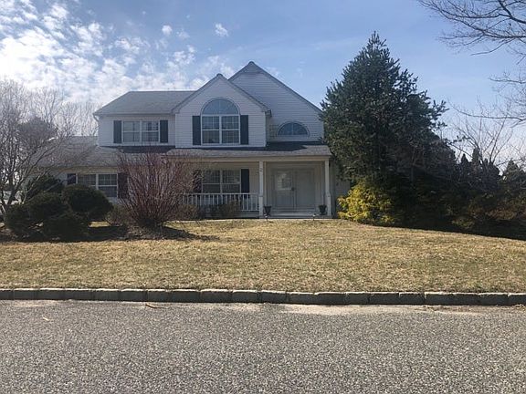 2nd image of 2 Scott Ln