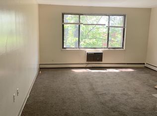 34-38 Vernon St #403, Hartford, CT 06106