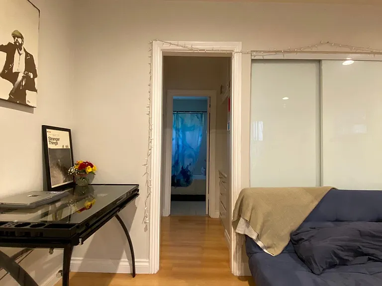 2222 N Cahuenga Blvd #2222.5 — Photo 6