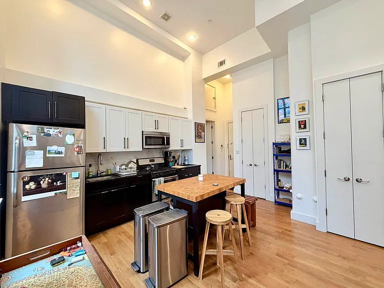 53 S 11th St #1C — Photo 4