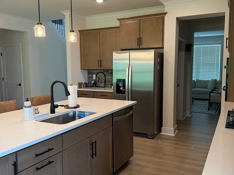 213 Miramar Dr — Photo 4