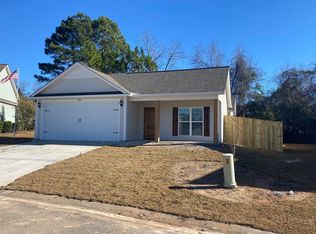 215 Turtle Cove Ln, Tifton, GA 31794