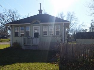 305 Ash St, Manawa, WI 54949