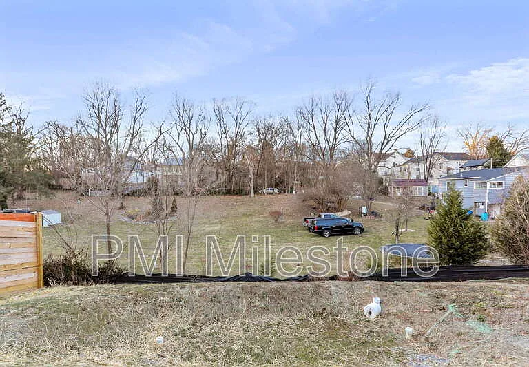 530 N 3rd St #A — Photo 84