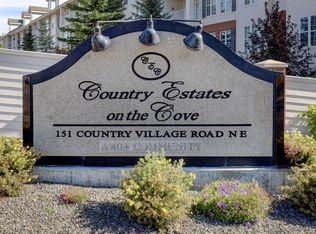 151 SW Country Village Rd NE #2452, Calgary, AB T3K5X5
