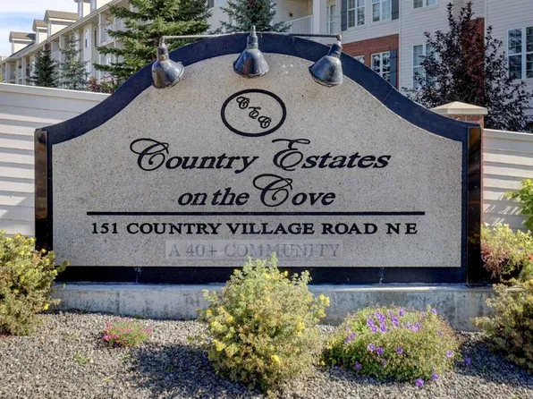 151 SW Country Village Rd NE #2452, Calgary, AB T3K 5X5