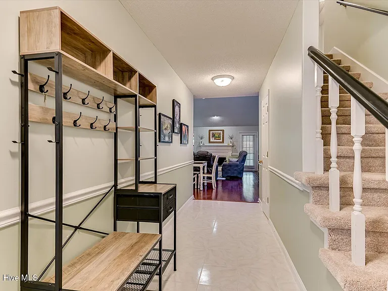 2528 Commons Trce — Photo 7