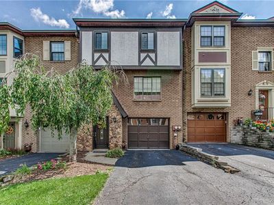 641 Woodcrest Dr, Pittsburgh, PA, 15205