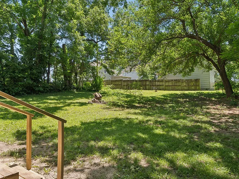 33225 W 83rd St — Photo 27