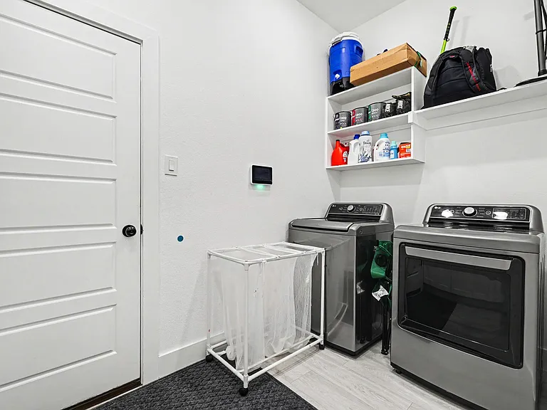 2742 Marjorie Ave — Photo 36