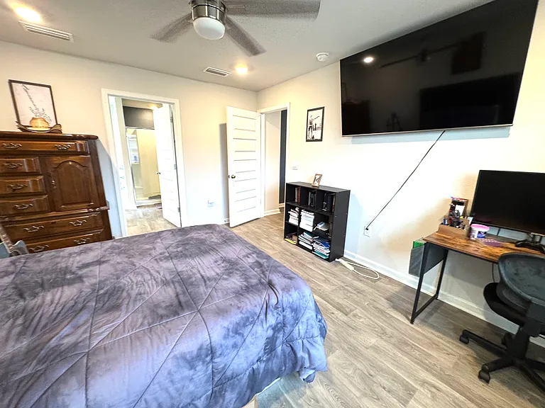 17176 Muse St — Photo 18