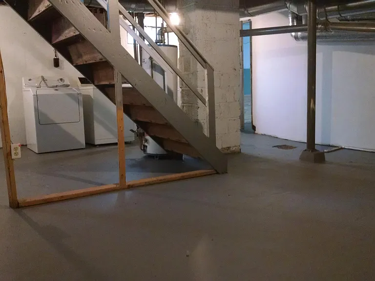 6423 Mayflower Ave — Photo 16