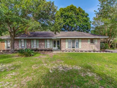 111 S Seashore Ave, Long Beach, MS, 39560