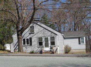 9 Hammond Rd, Hopedale, MA 01747