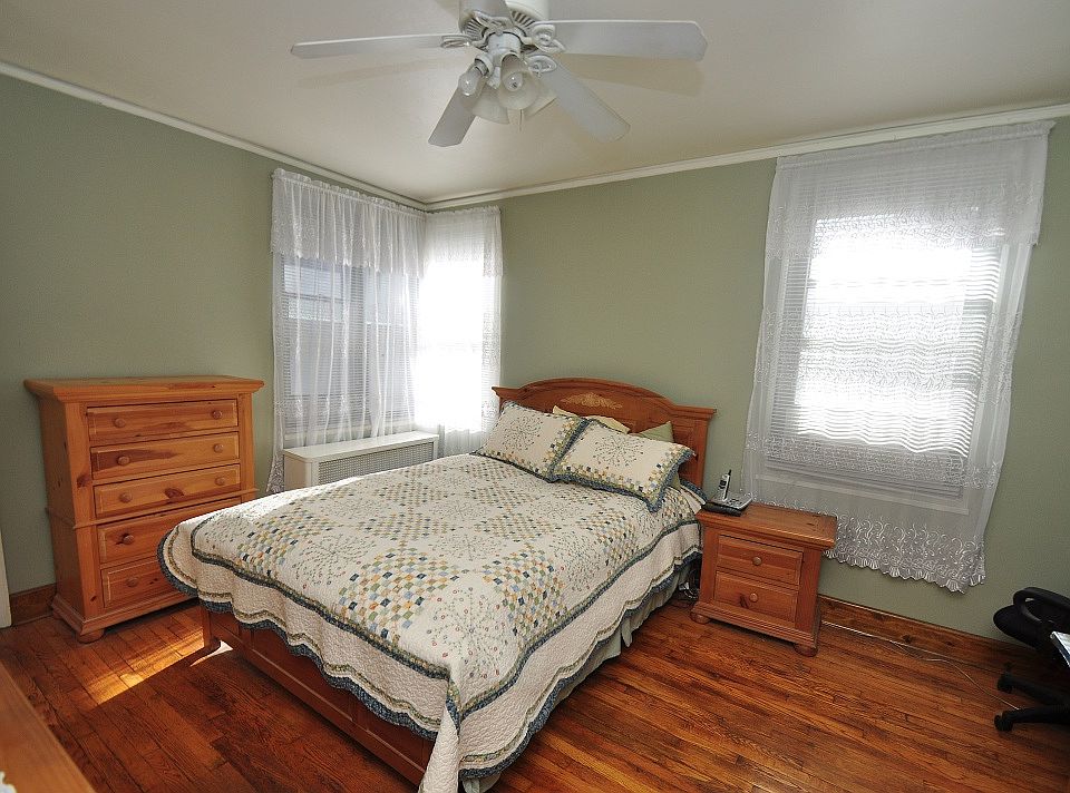1st image of 3440 79th St #D