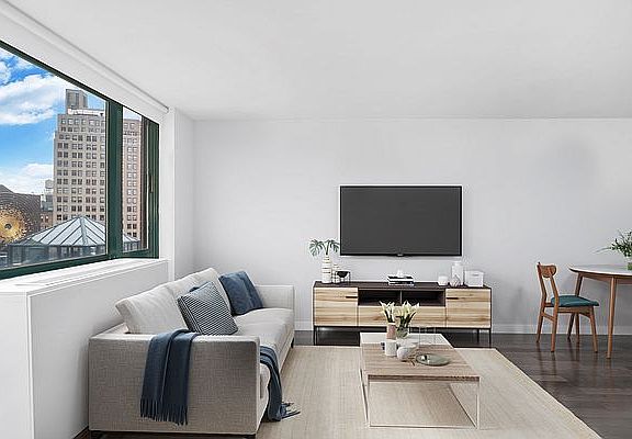 4th image of 1 Irving Pl APT P10i