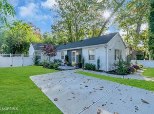 185 Elmwood Road, Oakhurst, NJ 07755