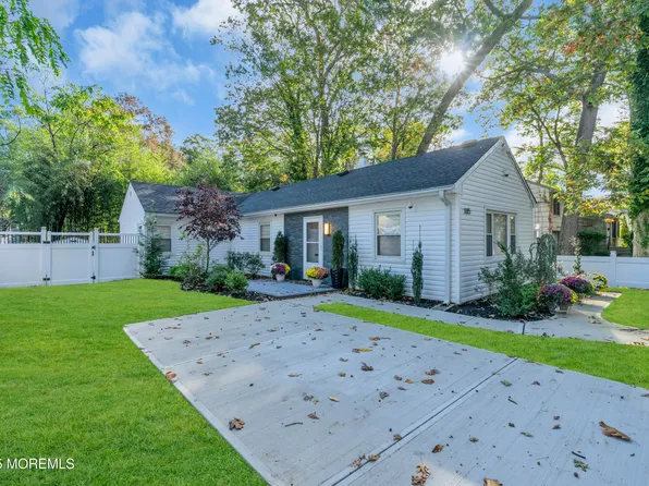 185 Elmwood Road, Oakhurst, NJ 07755