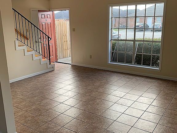 2nd image of 220 Gloria St #1