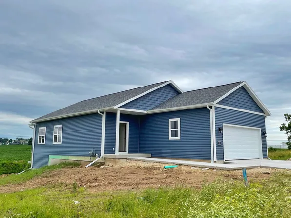 1241 Tivoli Cir, Oregon, WI 53575