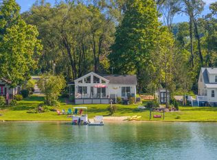 25030 Lake Shore Dr, Dowagiac, MI 49047