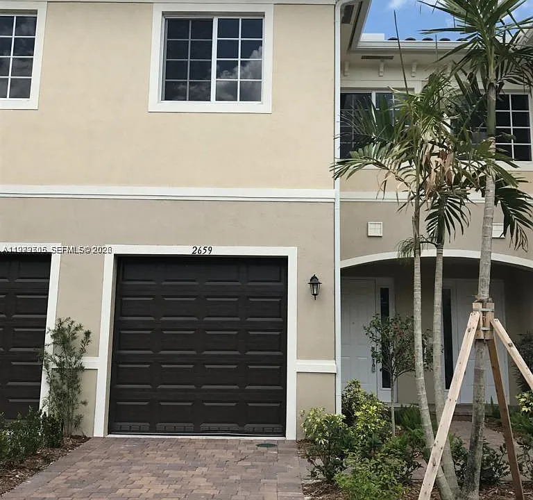 2675 SW 81st Ter