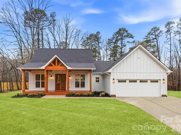 1131 White Jenkins Rd, Bessemer City, NC 28016