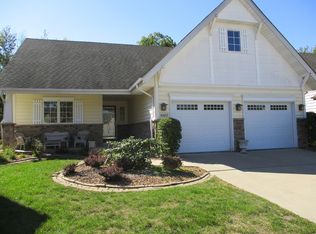 6482 Grosbeak Ct, Hobart, IN