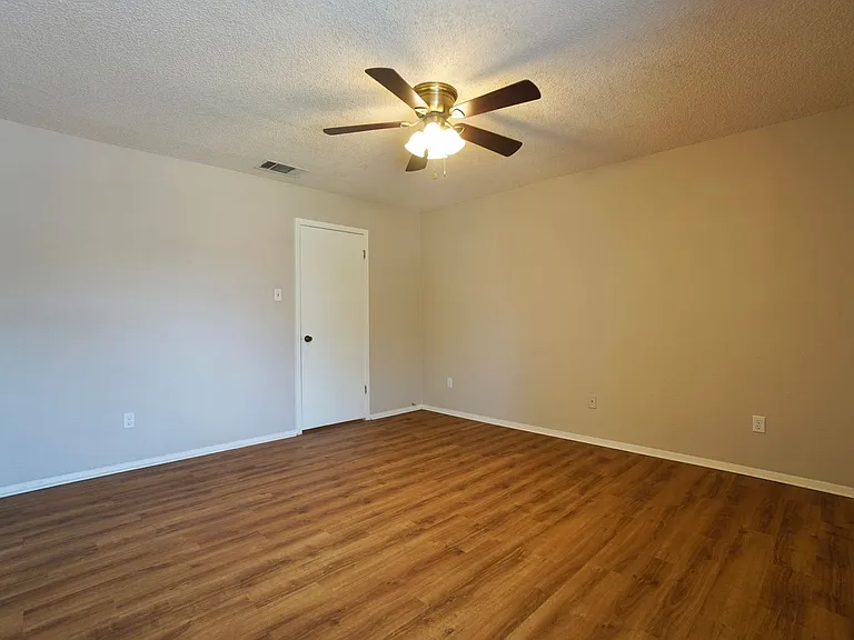 7602 Woodstone Cv #A — Photo 20