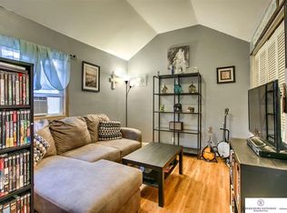 5902 N 40th St, Omaha, NE 68111