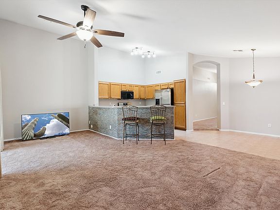 12-DSC01712_07212023